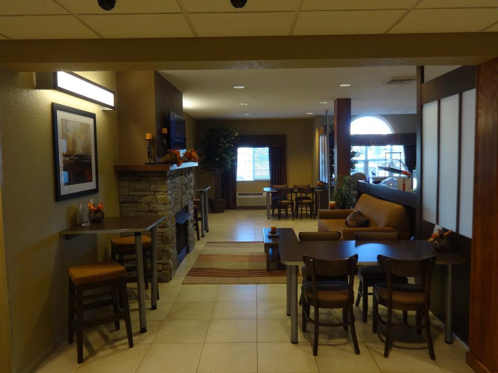 Microtel Inn & Suites By Wyndham Dickinson Buitenkant foto