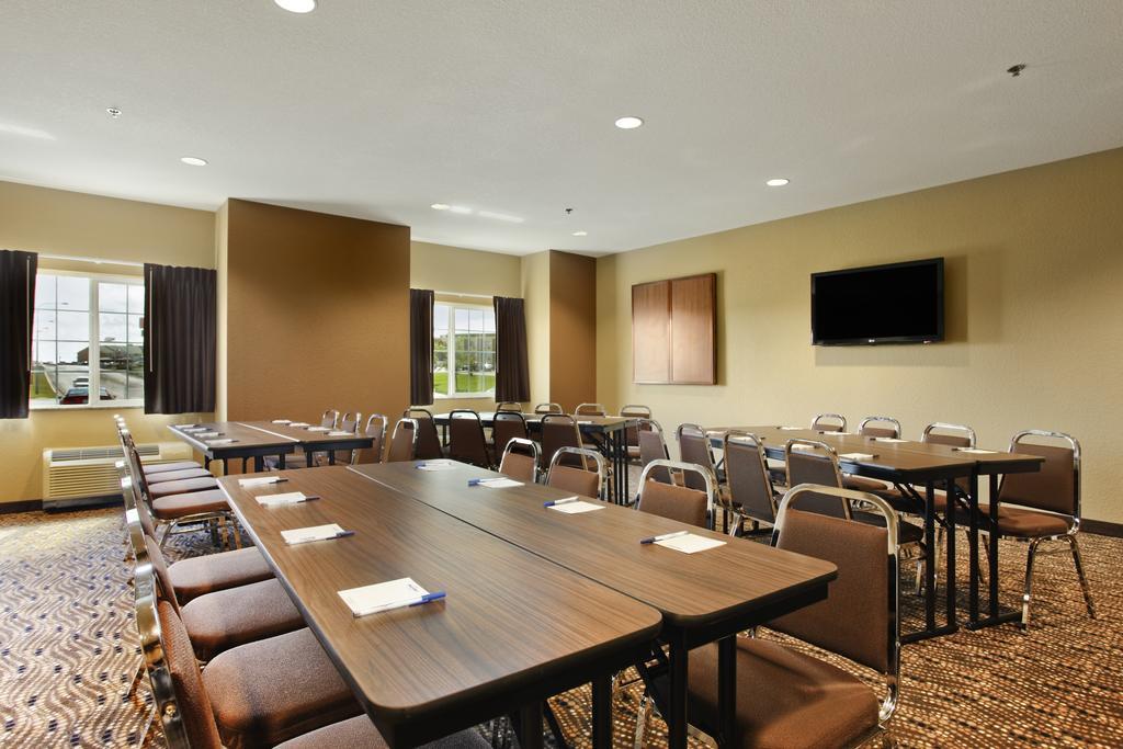Microtel Inn & Suites By Wyndham Dickinson Faciliteiten foto